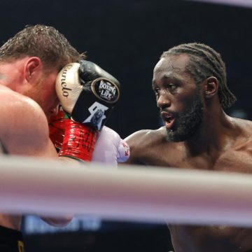 Part-GTY-2235307000-1-1-1 Terence Crawford Makes Boxing History with Win Over Canelo Alvarez