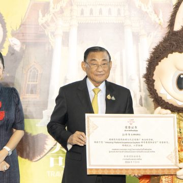 Welcome-Ceremony-of-LABUBU-1-scaled The Power of Hype: How Social Media Drives Viral Shopping Trends