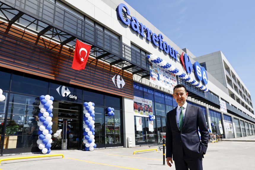 c74e08fe-0fa7-436e-bef5-35ecf170d7c9Bursa-Ata-Bulvari-CarrefourSA-Hiper-2 Carrefour Exits Four Countries as HyperMax Expands